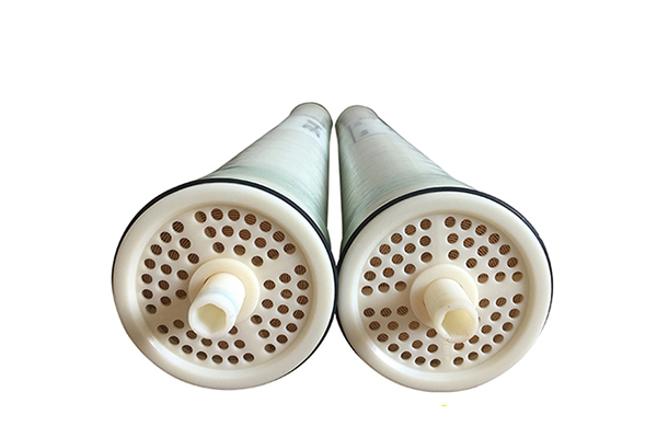 东丽TM720D-370反渗透膜清洗后出水有异味怎么办？